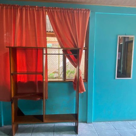 Cabinas Popular Puerto Viejo de Talamanca المظهر الخارجي الصورة