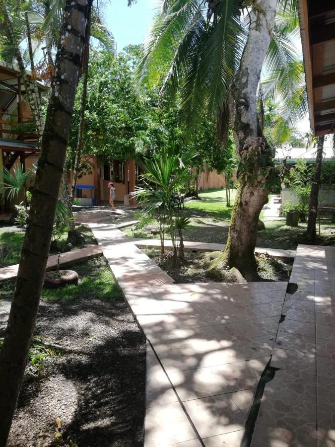 Cabinas Popular Puerto Viejo de Talamanca المظهر الخارجي الصورة