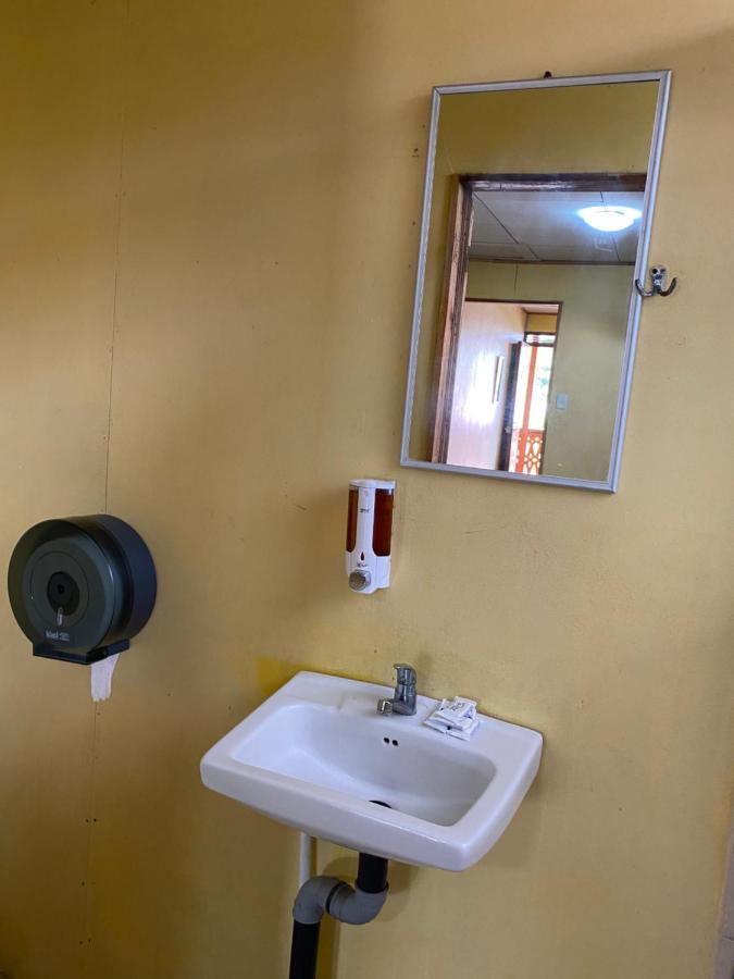 Cabinas Popular Puerto Viejo de Talamanca المظهر الخارجي الصورة