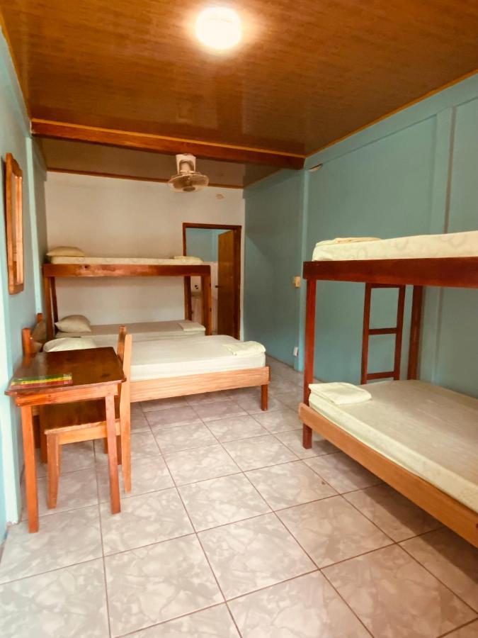 Cabinas Popular Puerto Viejo de Talamanca المظهر الخارجي الصورة