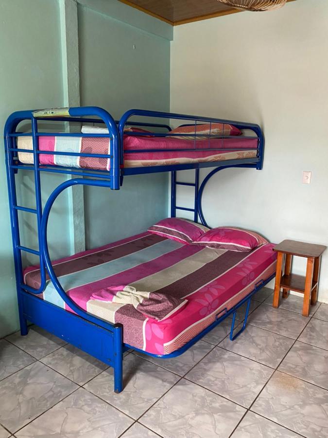 Cabinas Popular Puerto Viejo de Talamanca المظهر الخارجي الصورة