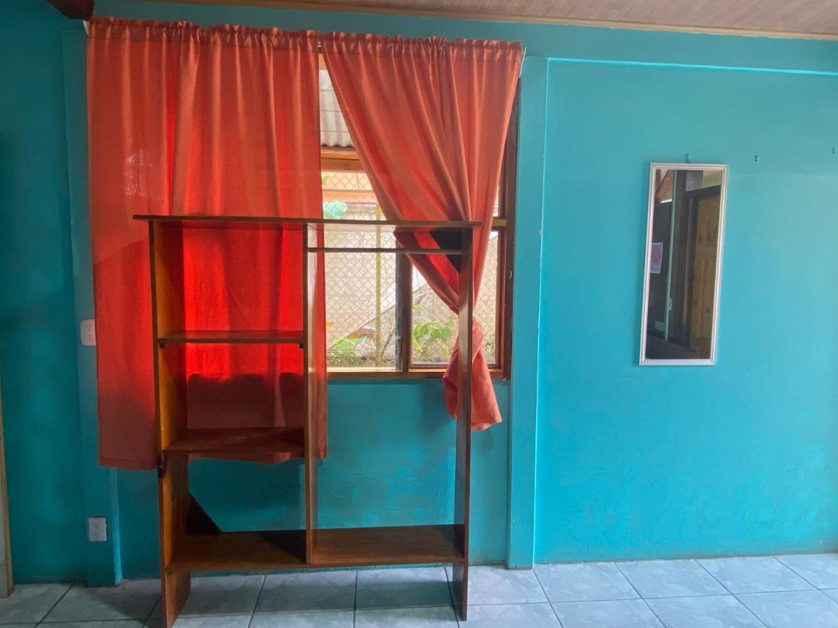 Cabinas Popular Puerto Viejo de Talamanca المظهر الخارجي الصورة